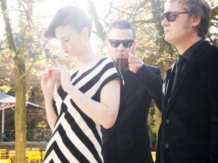 Hooverphonic with Orchestra release their breathtaking rendition of "Unfinished Sympathy" as their new single.