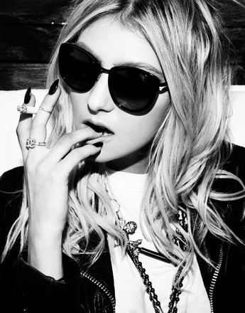 The Pretty Reckless Going To Hell Album Debuts At No 5 On The Billboard Top 200 Album Chart