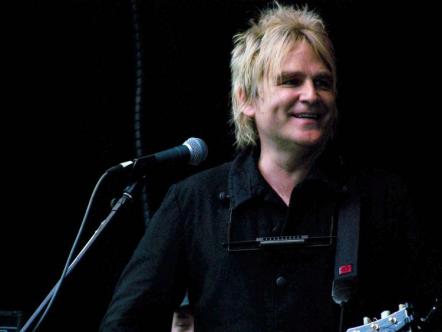 Two-Time Cancer Survivor And Musician Mike Peters Emerges As New Leader For Cancer Survivor Community At World Cancer Congress 2014