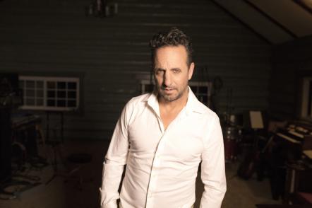 Ike Reilly Releases New Album 'Crooked Love' On May 18, 2018