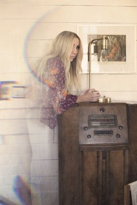Ashley Monroe's "Sparrow" Named One Of The Best Country Albums Of 2018 By Stereogum, The Washington Post & More