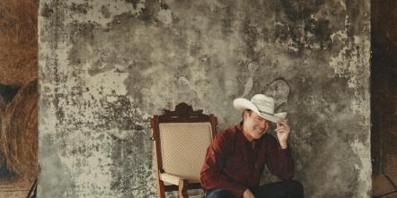 Country Music Singer Clay Walker's New Single 'I Know She Hung The Moon' Is Out Now