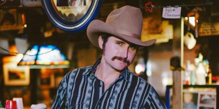 Jesse Daniel Releases New Single 'That's My Kind Of Country' From Upcoming Album