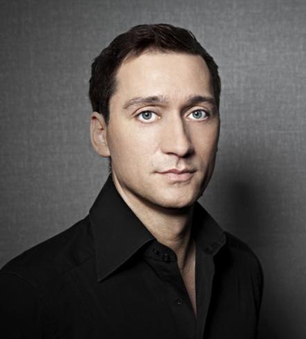 Paul Van Dyk - VONYC Sessions Radio Show: The Relaunch + Win A Fly-Away VIP Trip To The 2014 We Are One Festival