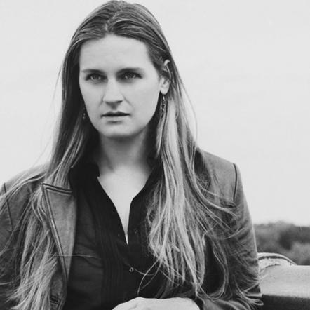Madeleine Peyroux Previews New Album 'Standin' On The Rooftop' (June 7, Decca) With Beatles' Track 'Martha, My Dear' And Brand New Original Song