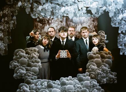 The Decemberists Ready B-Sides EP "Love Live The King" For November 1 Release