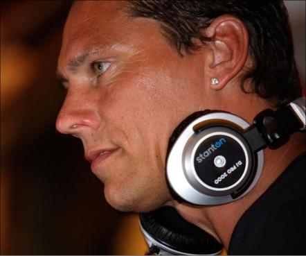SiriusXM And Tiesto Team Up To Give College Students A Chance To Host Their Own Show On Tiesto's Club Life Radio To Celebrate This Year's College Invasion Tour