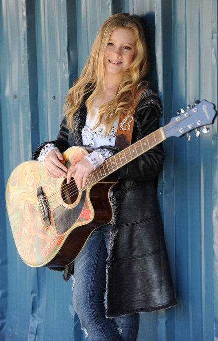 Emily Brooke, 12 Year Old Country Music Phenomenon, Signs With Bigblue Management Group