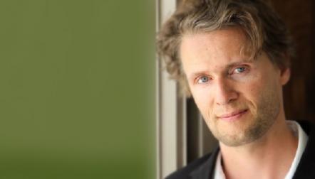 Writer And Producer Toby Gad Soars To The Top Of The Charts With No 1 Digital Album