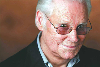 George Jones Continues Touring Into 2012