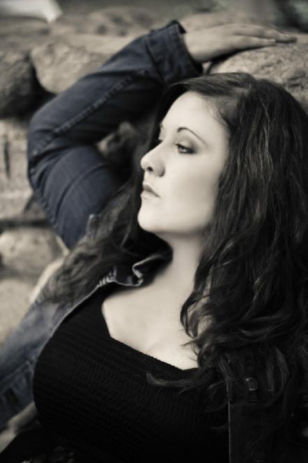 Amy Rose Returns To Nashville For April 10th Performance With Little Texas, Gretchen Wilson Bandmates