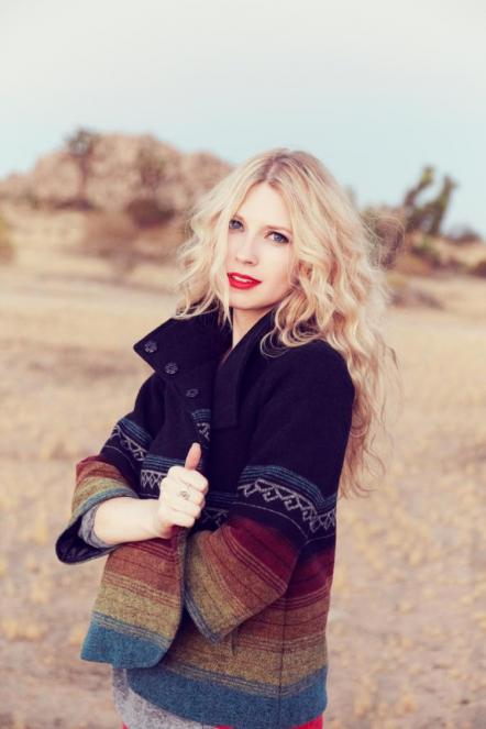 Brooke White: Holiday Album 'White Christmas' Out Today!