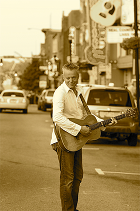 Tommy Emmanuel To Tour United States Alongside Martin Taylor In Early 2014