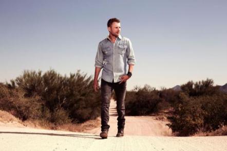 Dierks Bentley Rising Up With New Album 'RISER'!