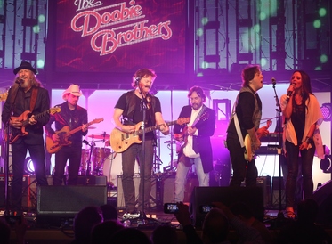 Toby Keith, Blake Shelton, Zac Brown Band And More Join The Doobie Brothers On all-new Album