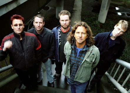 Pearl Jam Celebrates Twenty Years With Labor Day Anniversary Weekend Concert At Alpine Valley + Ten-Date Canadian Tour