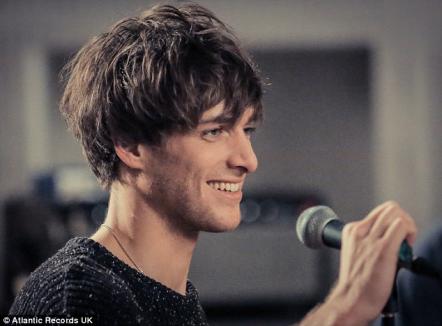 Paolo Nutini Returns With Long Awaited New EP As "Caustic Love" Proves A Global Phenomenon; Scoring The UK's Biggest First Day And Week Sales Of The Year So Far!