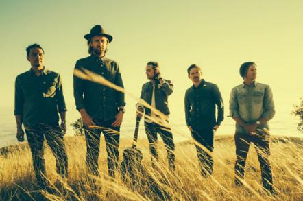 Switchfoot Heads To "The Edge Of The Earth" On New EP; "The Edge Of The Earth: Unreleased Songs From The Film 'Fading West'" Available On September 9, 2014