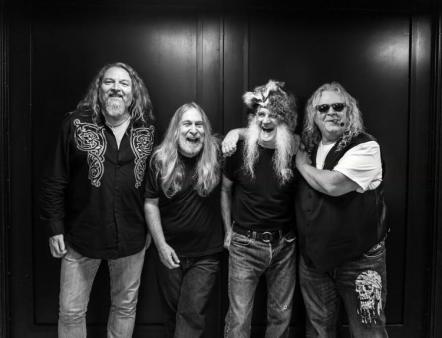 The Kentucky Headhunters Escape 'Muddy Waters'