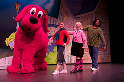 The Weinberg Presents Clifford The Big Red Dog - Live!