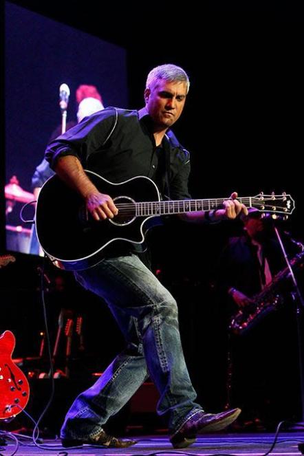 Taylor Hicks Has New Album Slated For 2016 Release, With Nashville Predators (NHL) And Kansas City Royals (MLB) Appearances This Week And Next