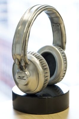 Garth Brooks Becomes First Country Artist To Earn Prestigious SoundExchange Digital Radio Award