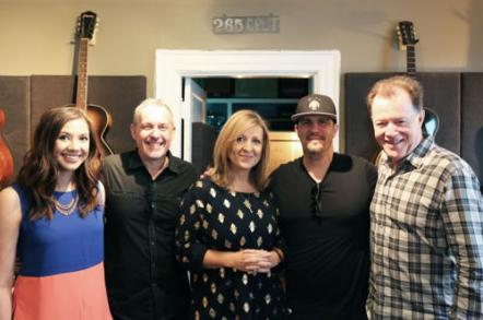 Darlene Zschech Extends Longtime Writing/Recording Relationship With Integrity Music
