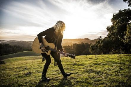 Pegi Young Premieres "Do I Ever Cross Your Mind" With NPR Music, From Forthcoming LP Raw Due Out 2/17/17