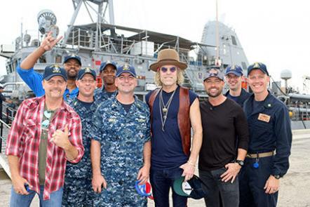 Big & Rich And Cmt Joins Armed Forces Entertainment For First-Ever "Hot 20 Countdown" Specials From Bahrain Military Base