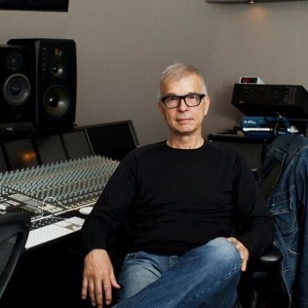 Tony Visconti To Receive A Top Music Producers Guild Award