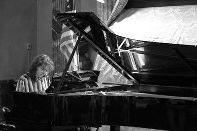 Jazz Pianist Ben Rosenblum Plays The Kitano In NYC