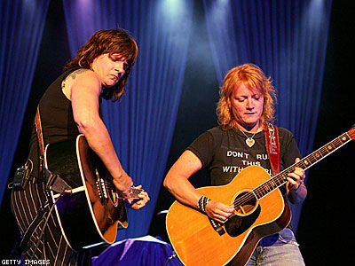 Indigo Girls Announce First UK Dates In Nearly A Decade