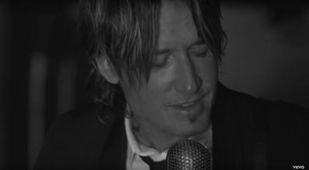 Keith Urban's "Blue Ain't Your Color" Is Most-Played Song At Waffle House