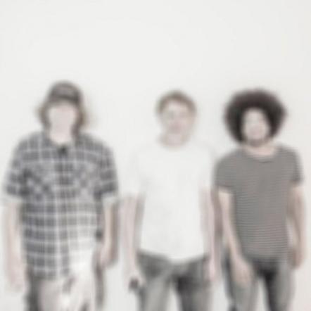 Punk Rockers The Escapes Release New Album 'Blur'