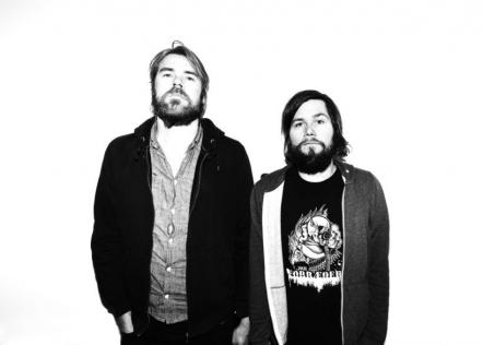 Norwegian Noise Rock Duo Barren Womb Premiere New Song "Drive-Thru Liquor Store"