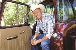 Neal McCoy Headlines In The Pavilion On May 25 At Cypress Bayou Casino Hotel