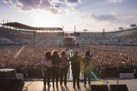 Mexican Indie Rock Band Enjambre Triumphs As One Of The Headliners Of The Massive Vive Latino 2018 Festival In Mexico