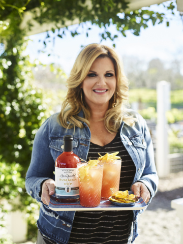 Trisha Yearwood's Best-Selling 'Summer In A Cup' Will Be The Official Cocktail Of Stagecoach Festival
