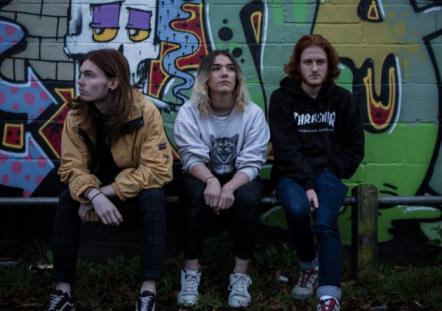 Not Just One Trick Punk Ponies, Tundra Return With 'Life's A Beach' EP After Supporting Marmozets