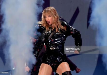 Taylor Swift Performs First Show Of The Reputation Stadium Tour To Sold Out Crowd