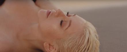Christina Aguilera Releases New Single 'Twice'