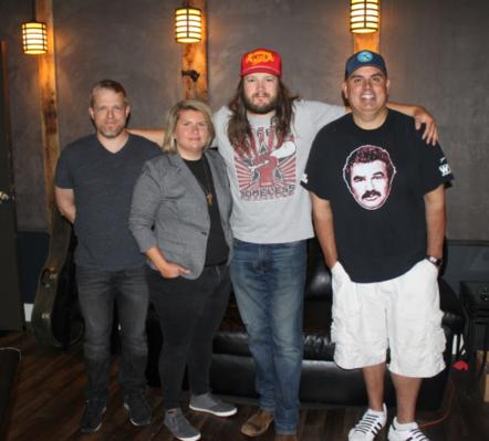 Singer/Songwriter Adam Wakefield Inks Deal With Average Joes Entertainment; Two New Singles Releasing July 13, 2018