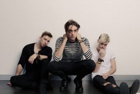 The Faim Premiere Official Video For "A Million Stars"