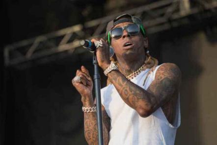 Lil Wayne's 'Tha Carter V' Debuts At No 1!
