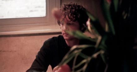 Sam Amidon To Tour UK With Laura Veirs In February 2019