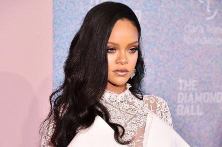 Rihanna Confirms 2019 Release For New Music!