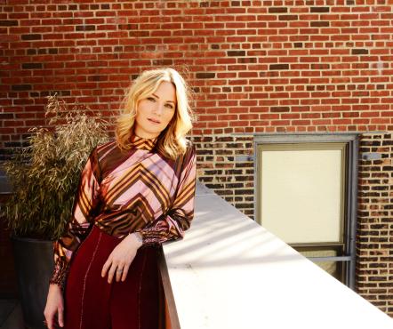 Jennifer Nettles To Sing National Anthem At The 145th Kentucky Derby On May 4, 2019