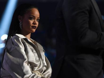 Rihanna Doesn't Plan To Duet With Drake