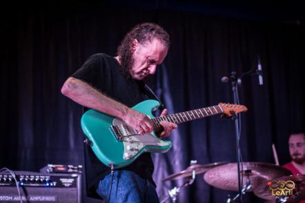 Guitar Virtuoso Scott Henderson To Release Instrumental Album For Guitar Trio "People Mover" On July 1, 2019