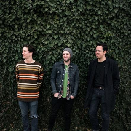 Indie Rock Trio Pick Pocket Return With Nostalgic Single 'It Started'